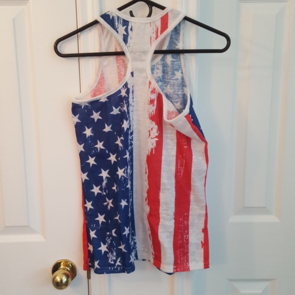 Distressed American Flag Tank - Picture 2 of 3